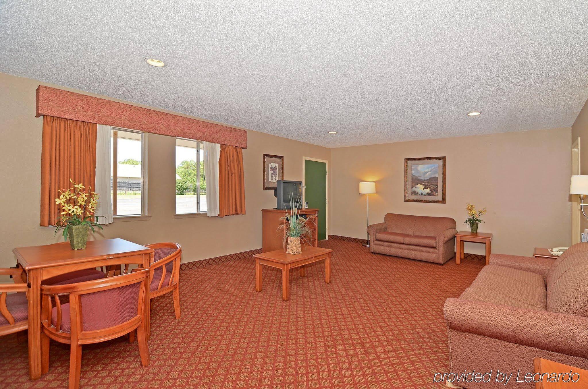 Americas Best Value Inn Crosstimbers Стивенвилл Экстерьер фото