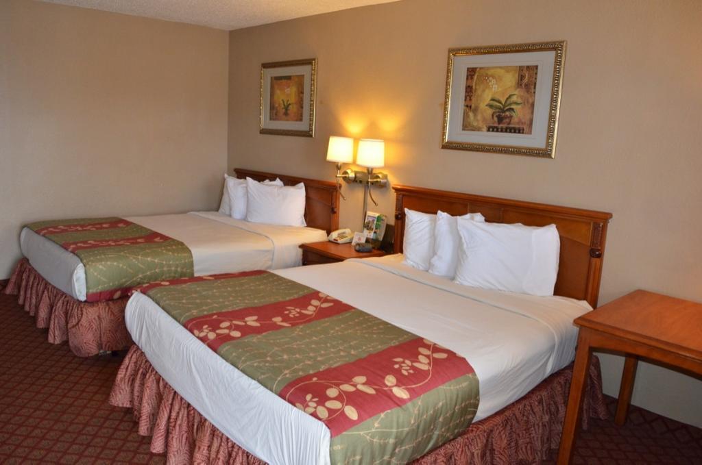 Americas Best Value Inn Crosstimbers Стивенвилл Экстерьер фото